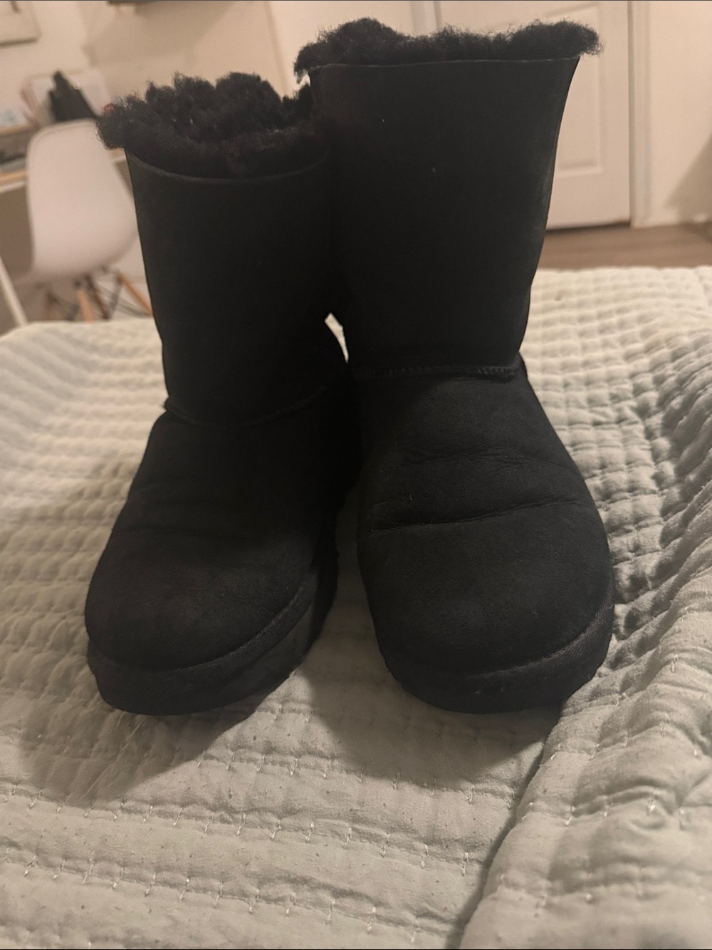 UGG Black women Suede Bow Back Winter Boots - Picture 4 of 4